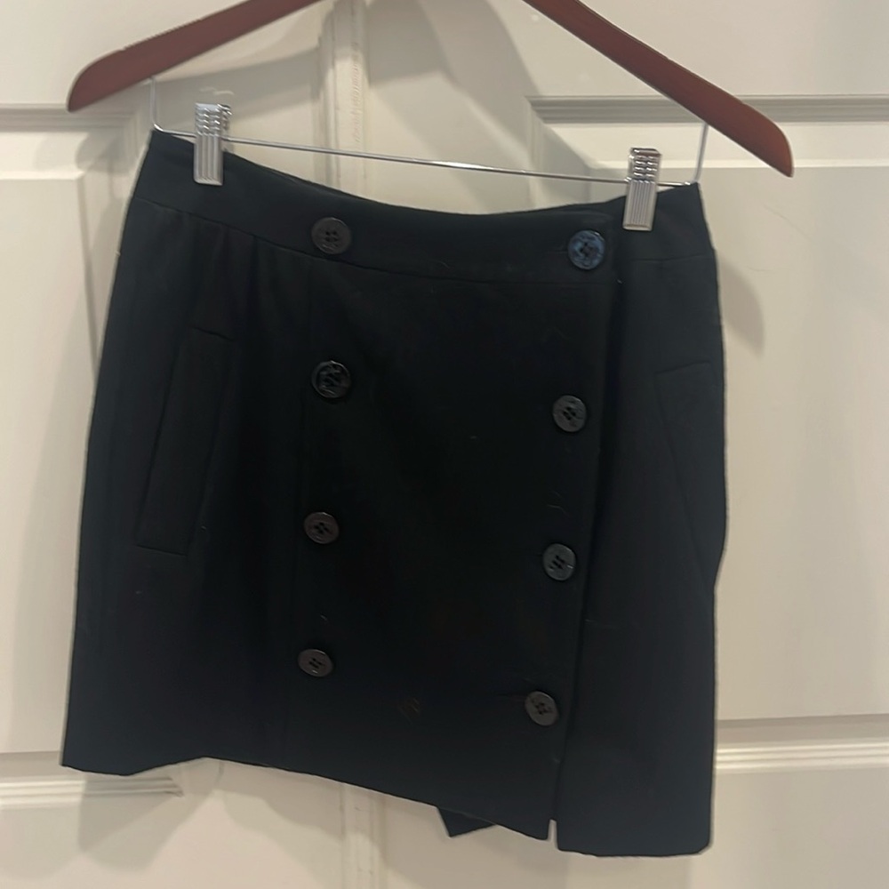 Mini black wool skirt!